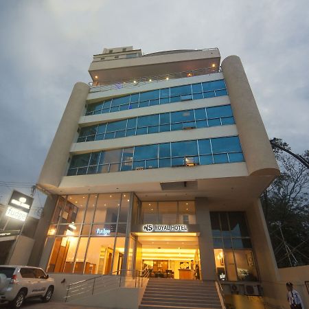 Ns Royal Hotel Cebu Екстериор снимка